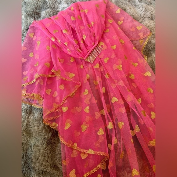 Pink and Gold Hearts Bridal Veil - Picture 5 of 5